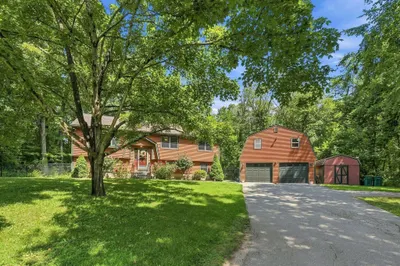 37 Bart Rd 1