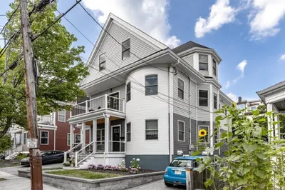 13 Grand View Avenue #2 1