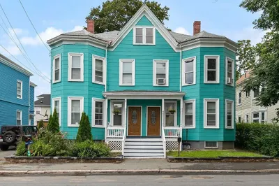 33-35 10th Ave