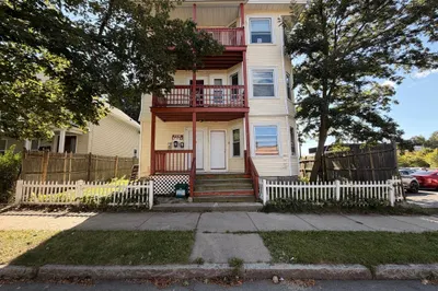 2 Shirley St #2 1