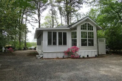 185 Cotuit Rd #C-17
