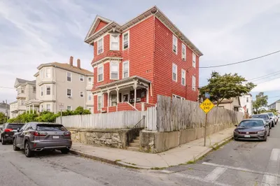 194 Albion St