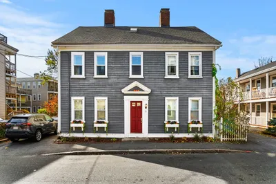 22 Beckett Street #B