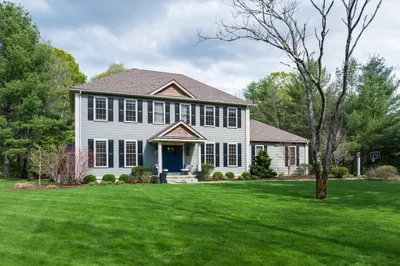 249 Sylvester Rd 1