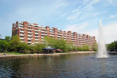6 Canal Park #106