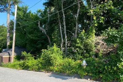 13 South Point Road 1