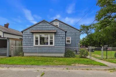 15 Sales St