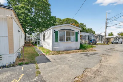 3040 Cranberry Highway #11 1