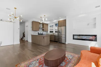 10r Spring Garden St #3 1