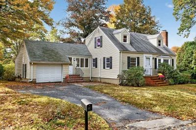 37 Pine St