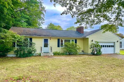 16 Coolidge Ave