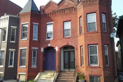 10 Moreland St #2 1