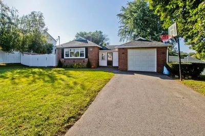 123 Mckinstry Ave