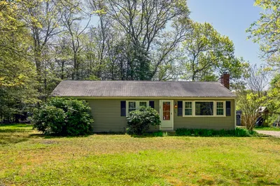 76 Field Rd.