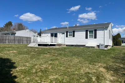 11 Mansfield St