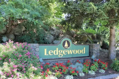 2 Ledgewood Way #7 1