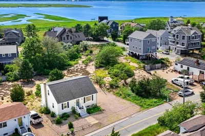 133 Old Point 1