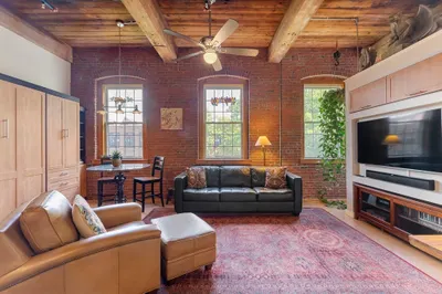 1511 Main St #C305