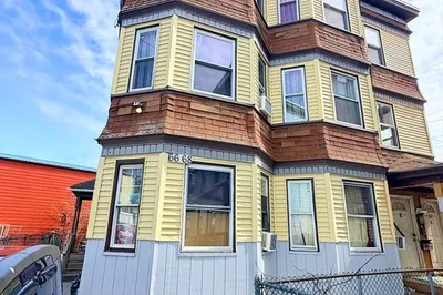 66-68 Water St 1