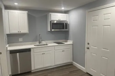 129 Pleasant Street #5