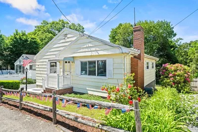 38 Fays Ave