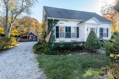 415 Barlows Landing Rd