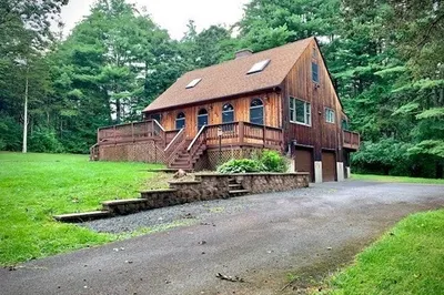 39 Old County Rd