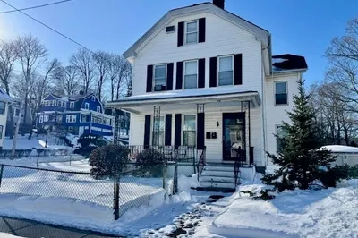100 Vinton St #1