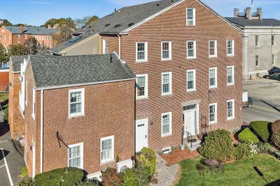 30-32 Water Street #4 1