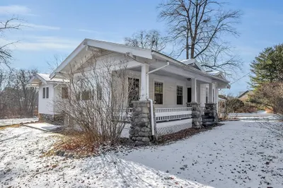 252 Lexington Road 1