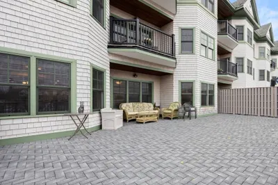 91 Front St #106 1