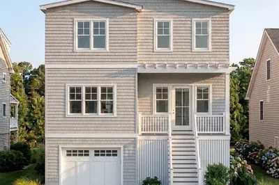 6 Touraine Ave 1
