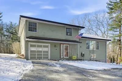 156 Central St 1