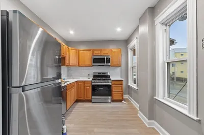 62 Plantation St #1