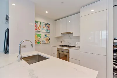 133 Seaport Blvd #1212