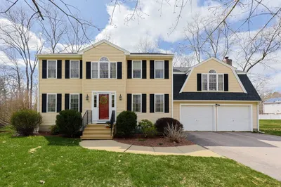 33 Hilltop Rd 1
