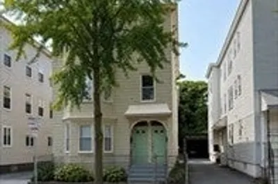 379 Cardinal Mederios Ave #2