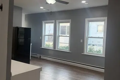 100 Peever St #1 1