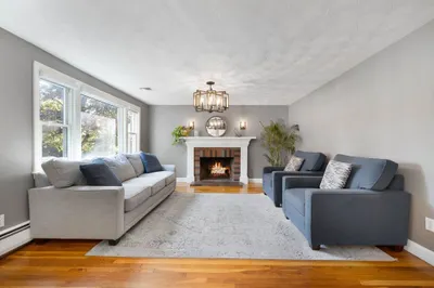 10 Marie Ave