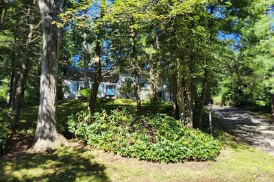 80 Sandra Ln 1
