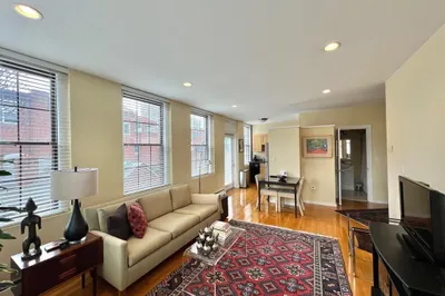 19 Fayette St #7