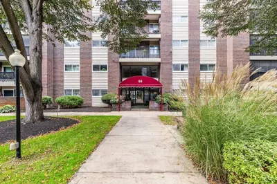 64 Main St #15B 1