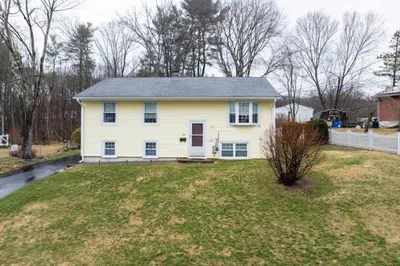 97 Marion Dr 1