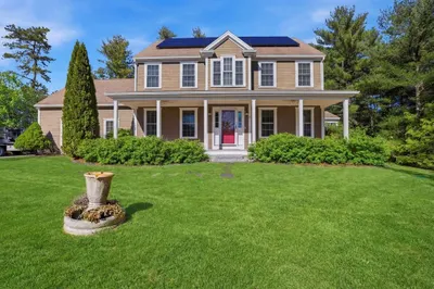 8 Winterberry Ln 1