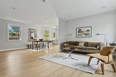 125 Grove Street #125