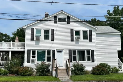 374 Florence St 1