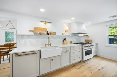 192 Westboro Rd 1