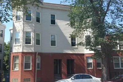 856 E. Broadway 1