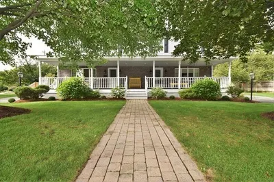4 Capozzi Cir #4 1