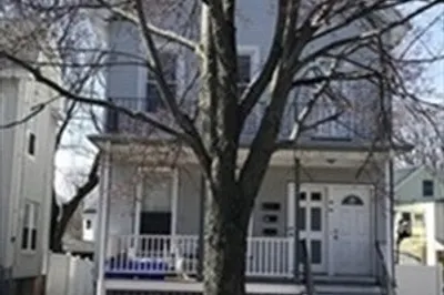 26-28 Mount Vernon Street #1
